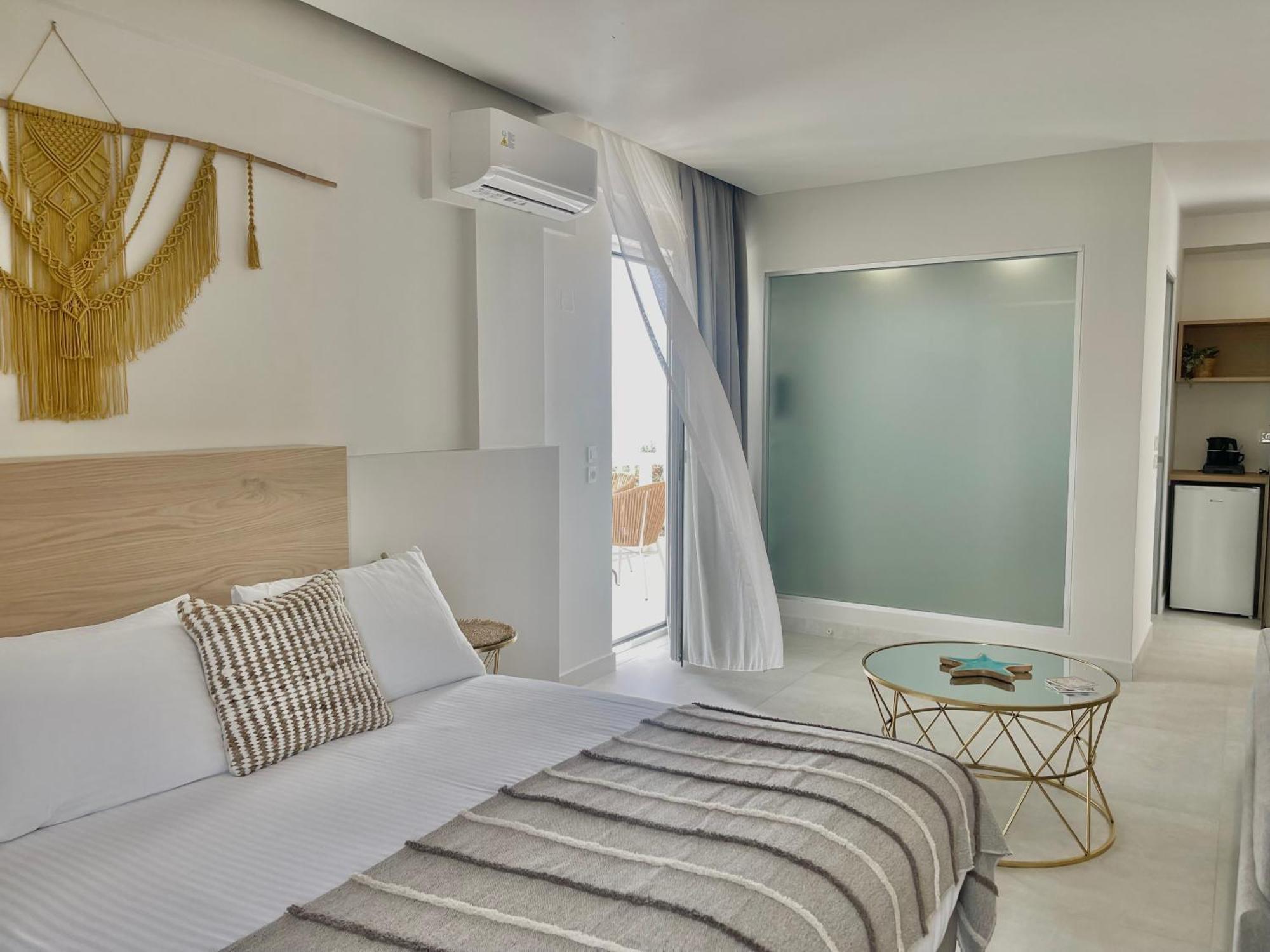 Alexia Beach 3*
