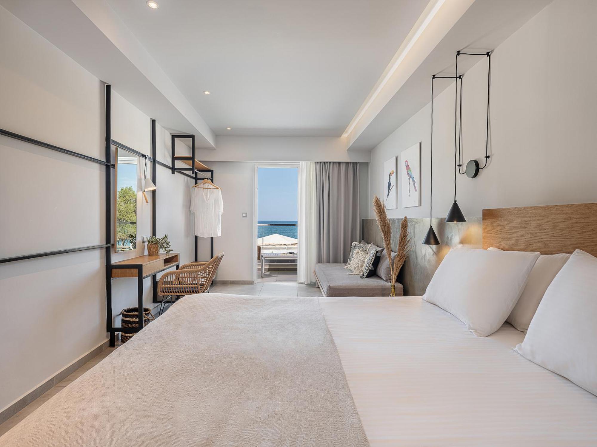 Alexia Beach Hotel Agia Marina (Crete)