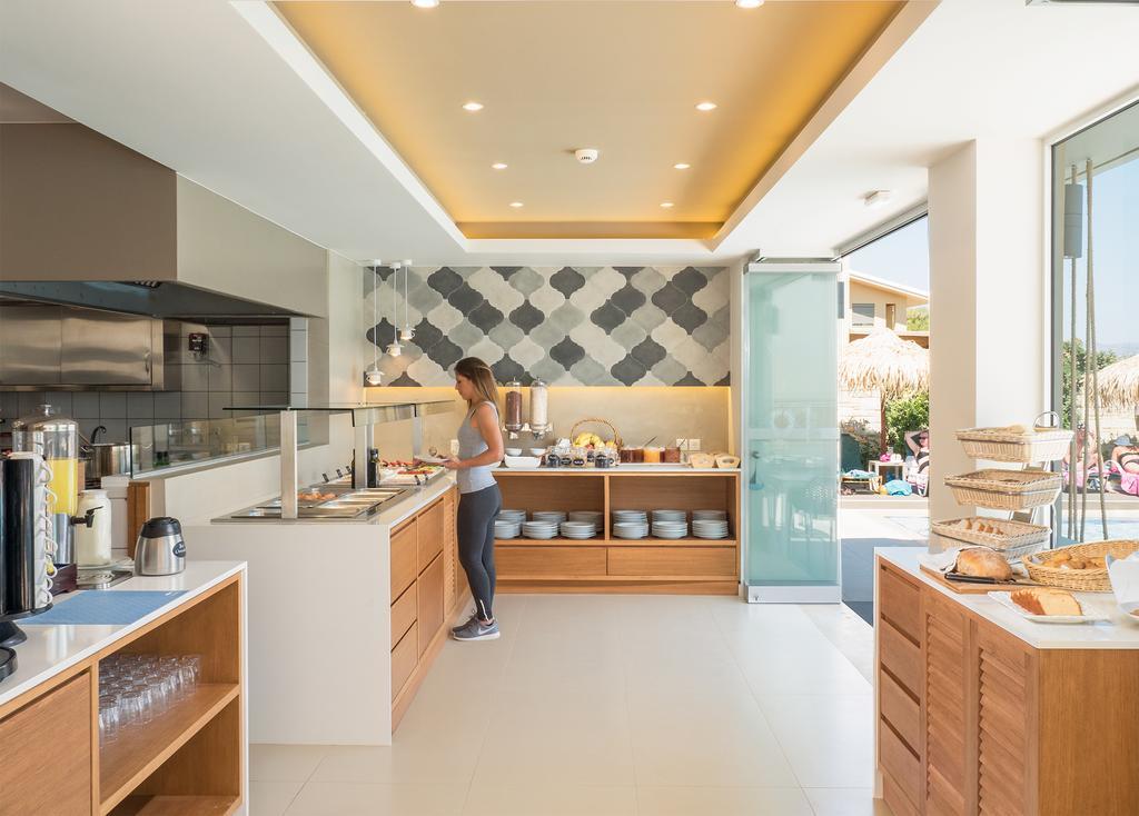 Hotel Alexia Beach 3*